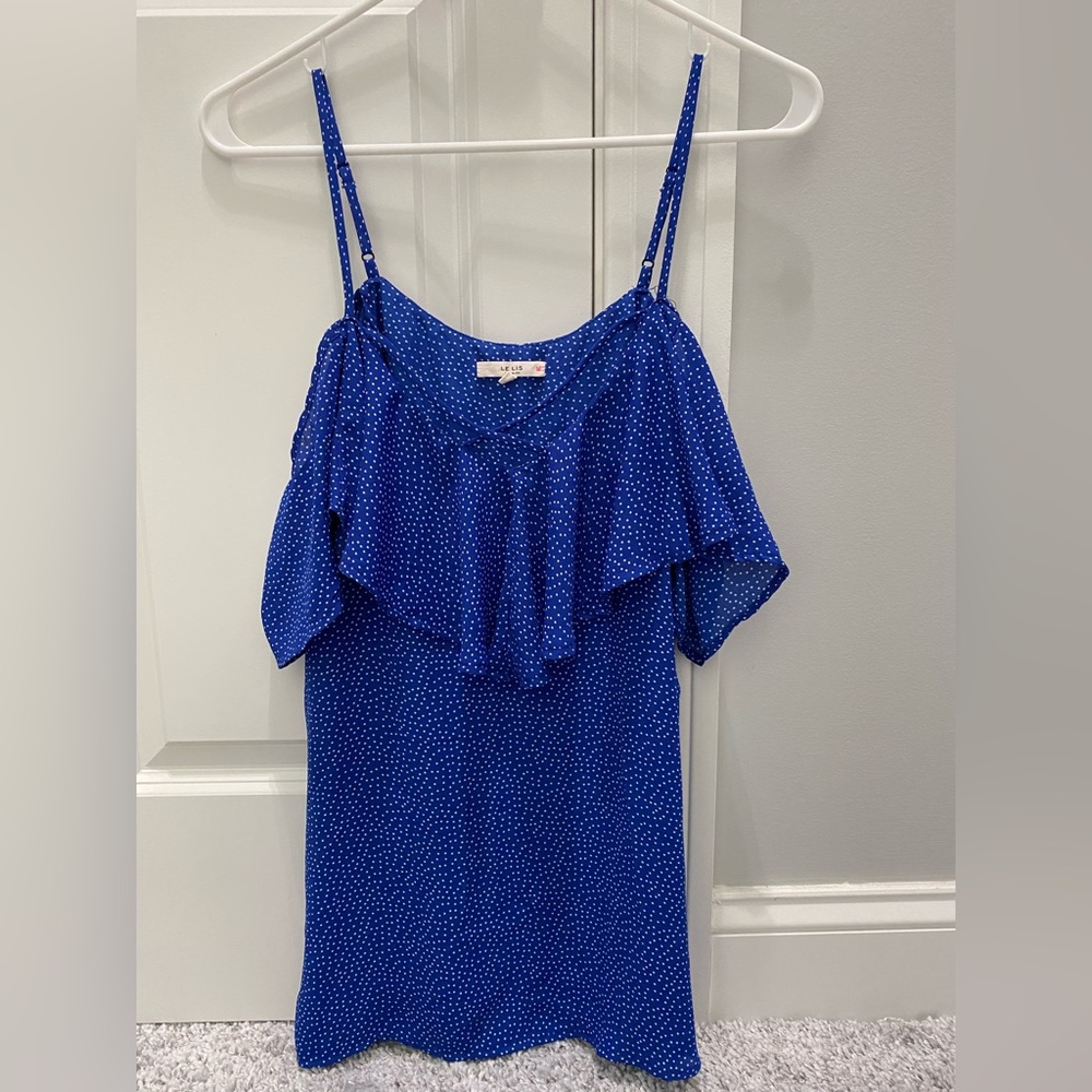 LE LIS BLUE POLKA DOT FLUTTER SLEEVE TOP